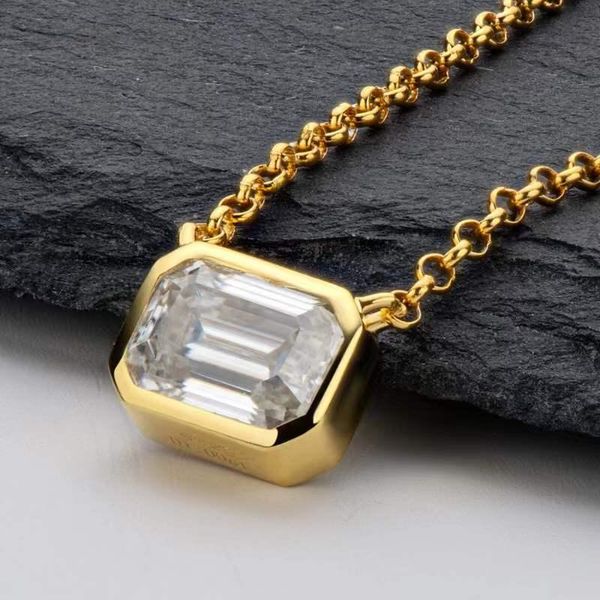 other trendy 1 d color emerald cut moissanite necklace women fine jewelry 925 sterling silver gra vvs1 gift
other trendy 1 d color emerald cut moissanite necklace women fine jewelry 925 sterling silver gra vvs1 gift