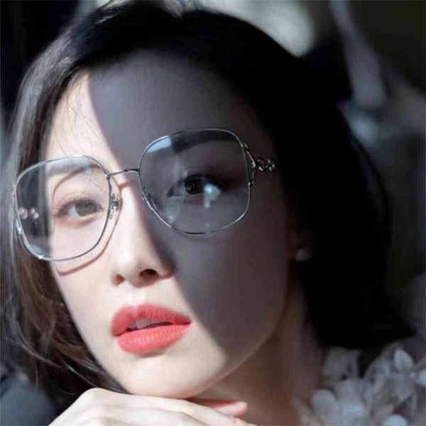 sunglasses ni ni's same eyeglass frame for men and women. style can be equipped with degree anti blue light lens. little red book recom, White;black
sunglasses ni ni's same eyeglass frame for men and women. style can be equipped with degree anti blue light lens. little red book recom, White;black