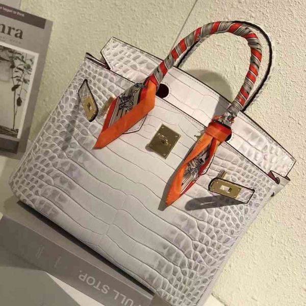 designer luxury birkinss handbags pattern head layer cowhide crocodile platinum leather 2022 bag women's fashion versatile atmosphere h
designer luxury birkinss handbags pattern head layer cowhide crocodile platinum leather 2022 bag women's fashion versatile atmosphere h
