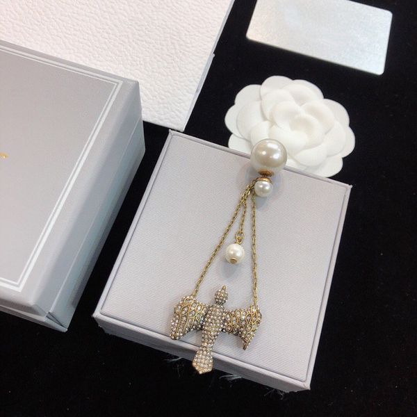 stud charm 0 di new vintage light gold pearl unilateral earrhea super personality and stylish single earrings, Golden;silver
stud charm 0 di new vintage light gold pearl unilateral earrhea super personality and stylish single earrings, Golden;silver
