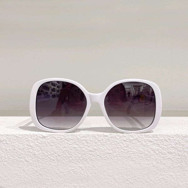 squared oversize sunglasses for women white grey gradient sun shades gafas de sol uv eyewear with box, White;black
squared oversize sunglasses for women white grey gradient sun shades gafas de sol uv eyewear with box, White;black
