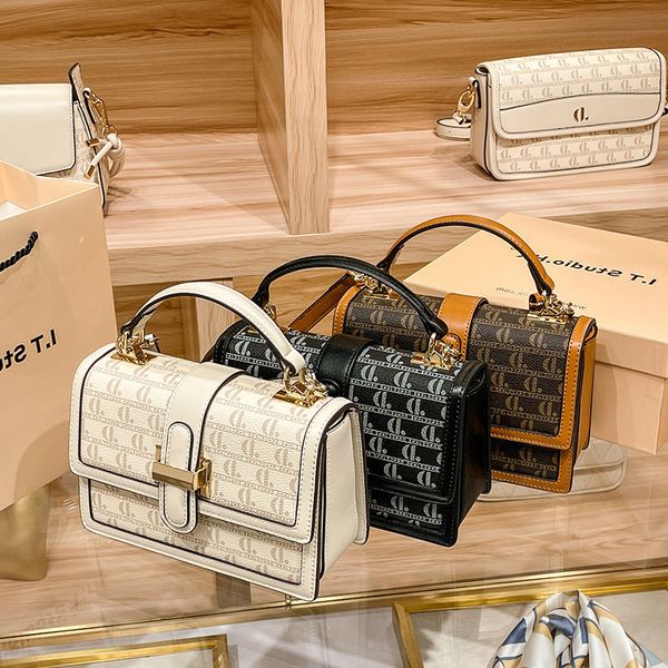 designer bags leather women's bag fashionable d letter portable one shoulder messenger small square gold rhinestone clutch luxury handb
designer bags leather women's bag fashionable d letter portable one shoulder messenger small square gold rhinestone clutch luxury handb