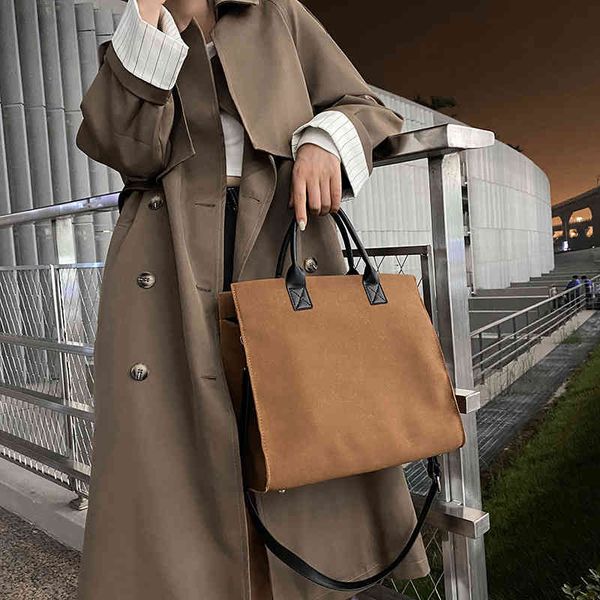 fashion women's new high-quality versatile bag luxury designer high sense simple large fashion hand autumn winter frosted msenger tote
fashion women's new high-quality versatile bag luxury designer high sense simple large fashion hand autumn winter frosted msenger tote