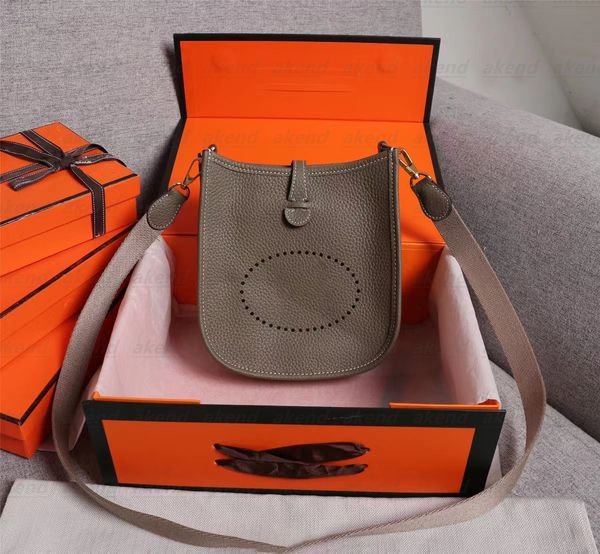 evelyn h hobo tim genuine leather bag mirror quality fashion women's men purses hollow out crossbody designer wallet luxury tote handba
evelyn h hobo tim genuine leather bag mirror quality fashion women's men purses hollow out crossbody designer wallet luxury tote handba