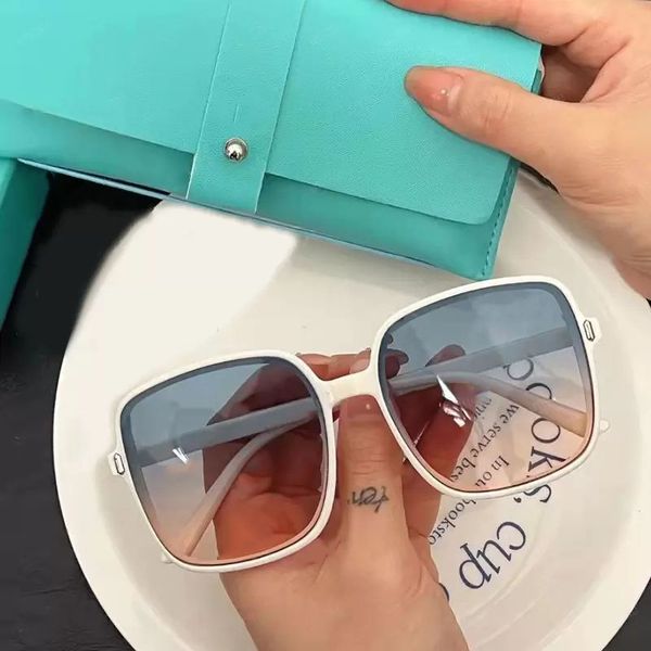 designer sunglasses with box for women men fashion sunglasses brands woman mens fashion adumbral glasses unome, White;black
designer sunglasses with box for women men fashion sunglasses brands woman mens fashion adumbral glasses unome, White;black