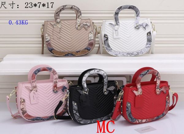 summer new women's bag 2022 popular hand bill of lading shoulder small square bag simple versatile cross-body bag
summer new women's bag 2022 popular hand bill of lading shoulder small square bag simple versatile cross-body bag