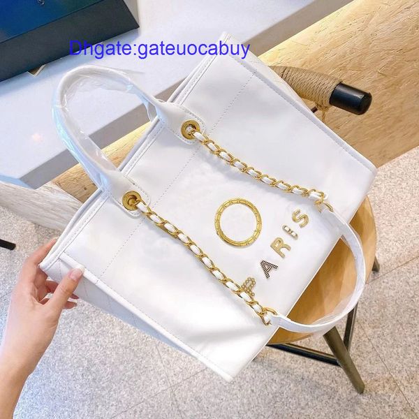brand women's fashion handbags evening bags ch luxury metal badge tote bag designer small mini beach handbag female capacity large leat, Black;red
brand women's fashion handbags evening bags ch luxury metal badge tote bag designer small mini beach handbag female capacity large leat, Black;red