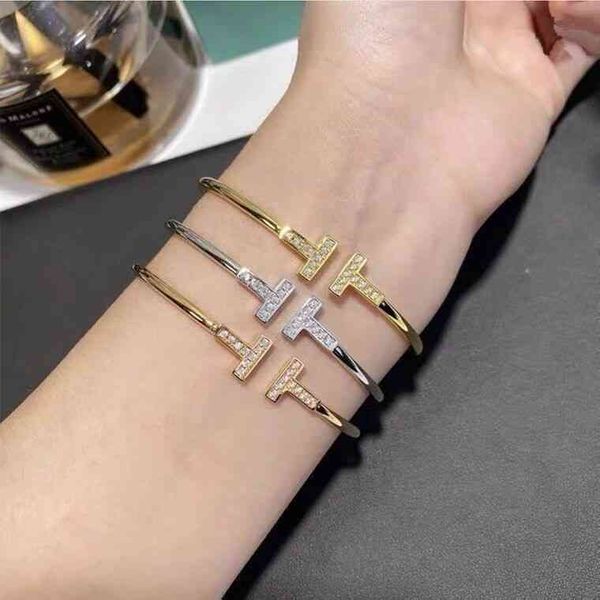 vctd t home double t bracelet 925 sterling silver plated 18k gold diamond inlaid double t bracelet full diamond elastic open bracelet hand, Black
vctd t home double t bracelet 925 sterling silver plated 18k gold diamond inlaid double t bracelet full diamond elastic open bracelet hand, Black