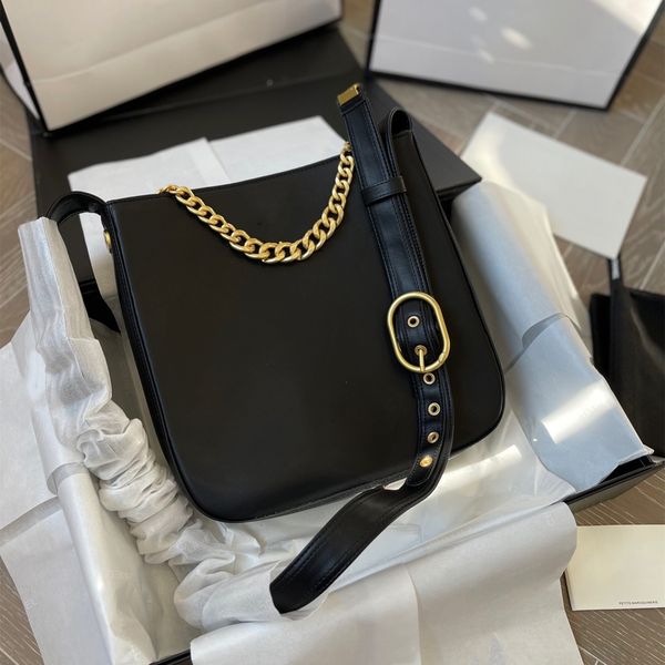 women's classic messenger bag hippie bag shoulder strap adjustable length soft high-end atmosphere luxury designer simple elegant gentl
women's classic messenger bag hippie bag shoulder strap adjustable length soft high-end atmosphere luxury designer simple elegant gentl