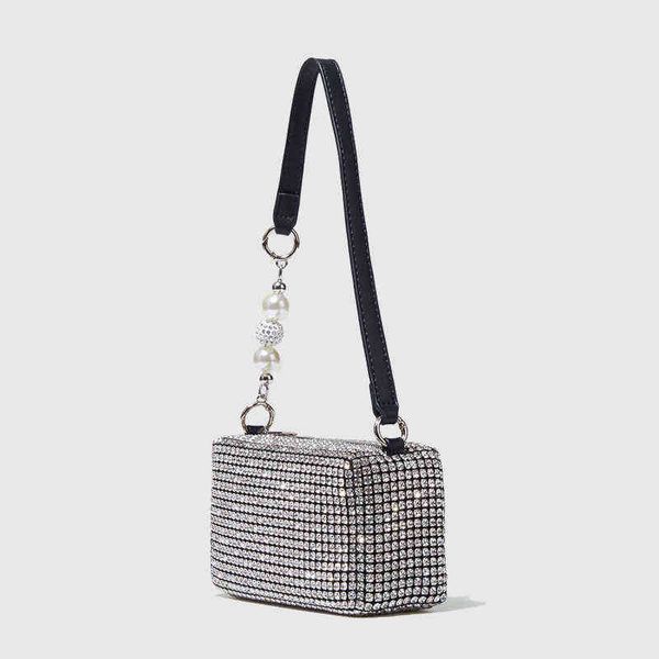 evening bags crystal rhinestone women shoulder square clutch purses bag with pearl chain female party handbags 220630
evening bags crystal rhinestone women shoulder square clutch purses bag with pearl chain female party handbags 220630