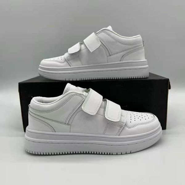 designer women shoes fashion 1s low cut casual sneakers trainers outdoor wear-resisting female zapatos skateboard shoe 36-40, Black
designer women shoes fashion 1s low cut casual sneakers trainers outdoor wear-resisting female zapatos skateboard shoe 36-40, Black
