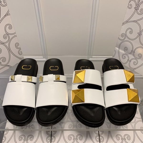 2022 rivets big v fashion slippers women beach sandals summer thick soles slipper amazing quality designer shoes 35-40, Black
2022 rivets big v fashion slippers women beach sandals summer thick soles slipper amazing quality designer shoes 35-40, Black