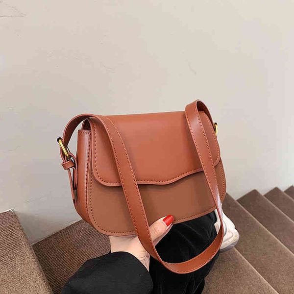 texture small bag women's new solid color shoulder msenger girls' simple 2022 trendy fashion design ladies sachet 
texture small bag women's new solid color shoulder msenger girls' simple 2022 trendy fashion design ladies sachet