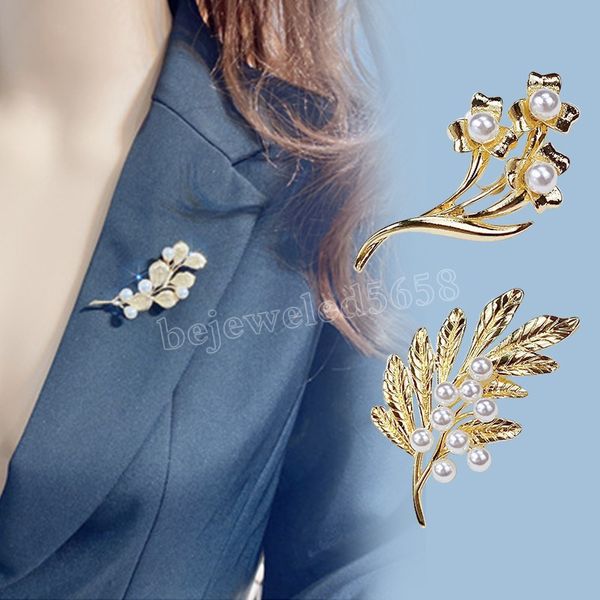 elegant imitation pearl flower brooch pin badge for women girls wedding bouquet fashion clothes decoration jewelry gifts, Gray
elegant imitation pearl flower brooch pin badge for women girls wedding bouquet fashion clothes decoration jewelry gifts, Gray