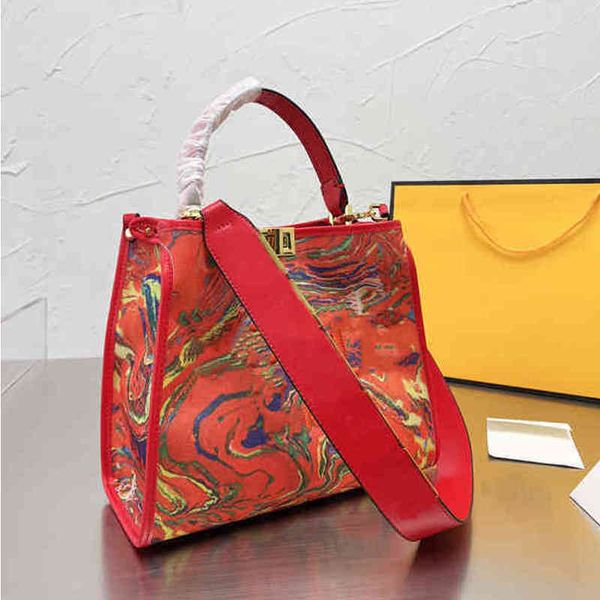 large capacity tie dye canvas embroidered letters tote bags women handbag shoulder designer buckle crossbody female wide strap 220307
large capacity tie dye canvas embroidered letters tote bags women handbag shoulder designer buckle crossbody female wide strap 220307