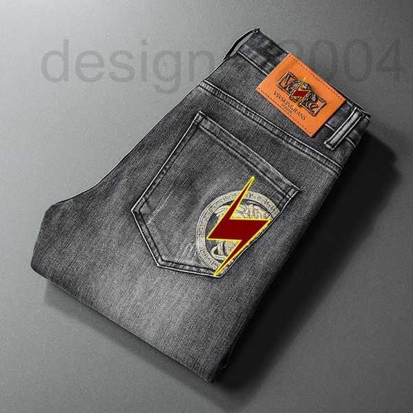 men's jeans designer medusa embroidered jeans men's 2021 autumn and winter fashion brand new elastic slim fit straight pants down, Blue
men's jeans designer medusa embroidered jeans men's 2021 autumn and winter fashion brand new elastic slim fit straight pants down, Blue
