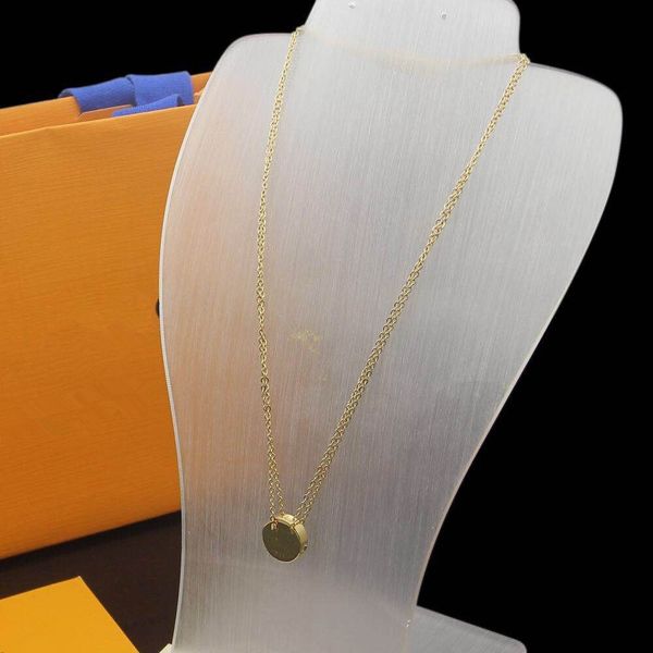 classic designer pendant charm bracelets combination silver rose gold necklace fashion wristband simple letter clover luxury lovers chain je, Golden;silver
classic designer pendant charm bracelets combination silver rose gold necklace fashion wristband simple letter clover luxury lovers chain je, Golden;silver