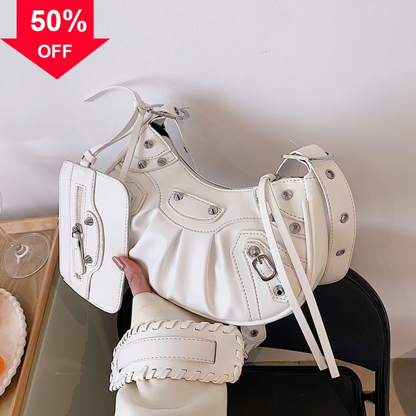 heavy industry wrinkled 2022 new style personalized fashion single underarm net red msenger fashionable retro women's totes shoulder ba
heavy industry wrinkled 2022 new style personalized fashion single underarm net red msenger fashionable retro women's totes shoulder ba
