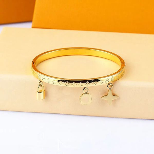 fashion charm bracelet love designer jewelry for men women bijoux titanium steel fringed bracelet with box, Golden;silver
fashion charm bracelet love designer jewelry for men women bijoux titanium steel fringed bracelet with box, Golden;silver