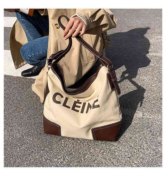 2022 factory wholesale new canvas popular casual one shoulder large capacity bag women's fashion autumn and winter minority tote bag
2022 factory wholesale new canvas popular casual one shoulder large capacity bag women's fashion autumn and winter minority tote bag