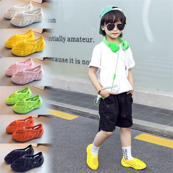 summer child slippers boy girl indoor eva high soft bottom sandals trend slides light beach shoes slippers home size 22-38 220608, Black;grey
summer child slippers boy girl indoor eva high soft bottom sandals trend slides light beach shoes slippers home size 22-38 220608, Black;grey