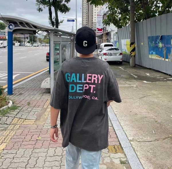 correct version galery dept vintage colorful letters men's and women's loose short sleeve t-shirt, White;black
correct version galery dept vintage colorful letters men's and women's loose short sleeve t-shirt, White;black