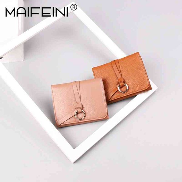 wallets bags 2022 korean creative round buckle hardware leather women's natural fall cow short wallet, Red;black
wallets bags 2022 korean creative round buckle hardware leather women's natural fall cow short wallet, Red;black