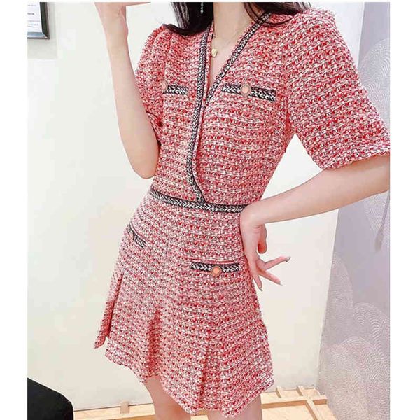 french elegance early spring family small fragrance coarse tweed v-neck contrast ribbon pleated waist dress, Black;gray
french elegance early spring family small fragrance coarse tweed v-neck contrast ribbon pleated waist dress, Black;gray