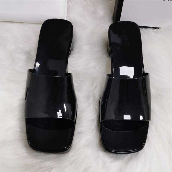 2021 luxury sandals designer woman slipper summer fashion jelly slide high heel slippers brand casual shoes womens leather us4.5, Black
2021 luxury sandals designer woman slipper summer fashion jelly slide high heel slippers brand casual shoes womens leather us4.5, Black
