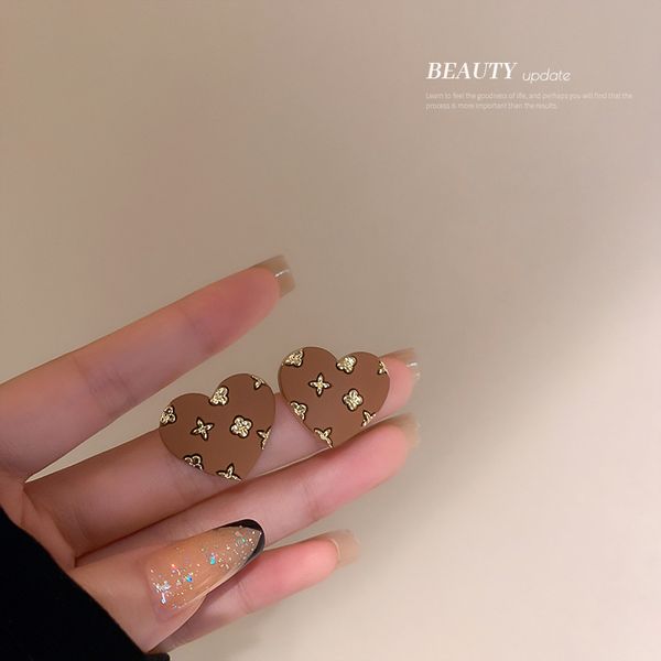 925 silver needle paint small flower love heart stud earrings simple mori style partysu temperamental fashion ins style eardrop, Golden
925 silver needle paint small flower love heart stud earrings simple mori style partysu temperamental fashion ins style eardrop, Golden