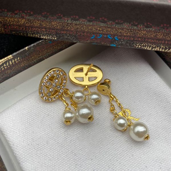 2022 luxury designer earrings charm pearl alphabet golds vintage minimalist earrings for women brass gold plated classic brand jewelry, Golden
2022 luxury designer earrings charm pearl alphabet golds vintage minimalist earrings for women brass gold plated classic brand jewelry, Golden