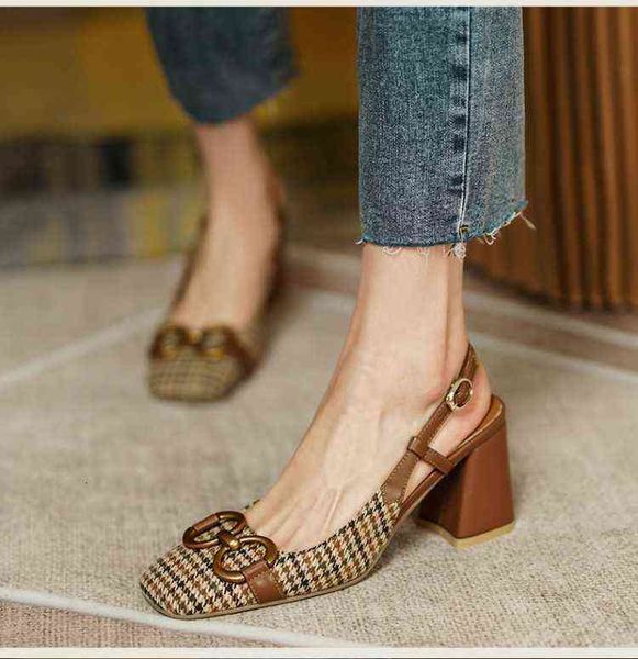 designer women's shoes boots french thick high heel baotou sandal's 2022 spring shoese buckle square head button women's shoe, Black
designer women's shoes boots french thick high heel baotou sandal's 2022 spring shoese buckle square head button women's shoe, Black