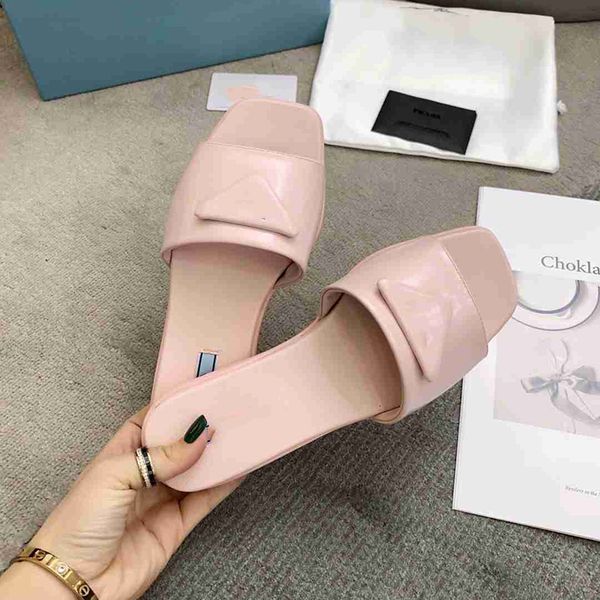 woman slippers sheepskin leather square toe flat heel luxury designer slides slipper sandals with box, Black 
woman slippers sheepskin leather square toe flat heel luxury designer slides slipper sandals with box, Black