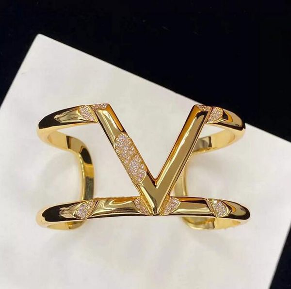 luxury designer bracelets bangle women fashion gold silver classic cuff bracelet party wedding lovers gift engagement jewelry, Black
luxury designer bracelets bangle women fashion gold silver classic cuff bracelet party wedding lovers gift engagement jewelry, Black