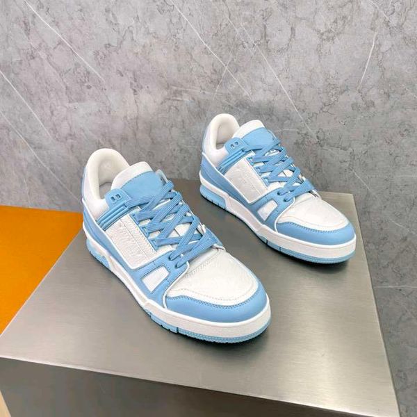 high-quality sports shoes denim leather flat print running coach fitness casual shoes, Black
high-quality sports shoes denim leather flat print running coach fitness casual shoes, Black