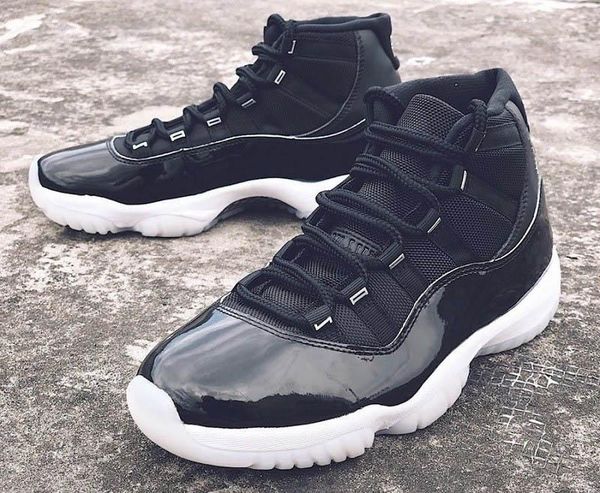 designer shoes 11s 25th anniversary black white metallic sliver men women mens trainers
designer shoes 11s 25th anniversary black white metallic sliver men women mens trainers