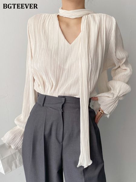 spring summer loose women solid blouses v-neck flare sleeve elegant ladies pullovers shirts ruched female blusas 2022, White
spring summer loose women solid blouses v-neck flare sleeve elegant ladies pullovers shirts ruched female blusas 2022, White