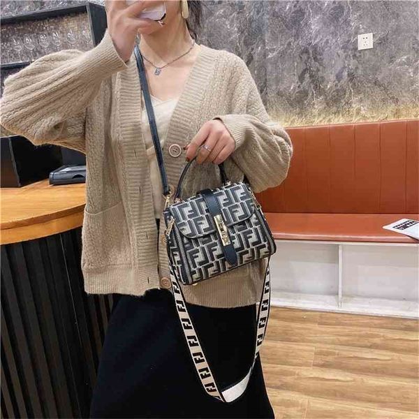 handbag bags bag printed small leisure ni's shoulder bag factory store online
handbag bags bag printed small leisure ni's shoulder bag factory store online
