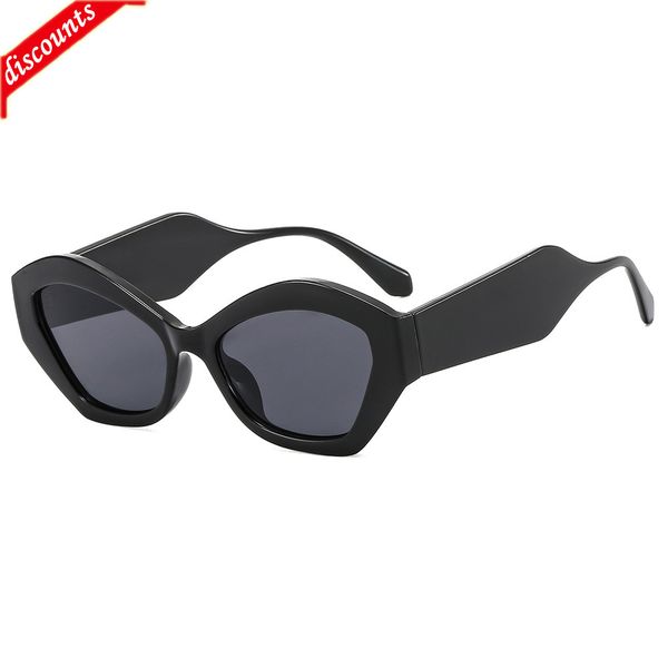 men's women's fashion trend brand sunglasses wholesale new outdoor concave shape eye, White;black
men's women's fashion trend brand sunglasses wholesale new outdoor concave shape eye, White;black