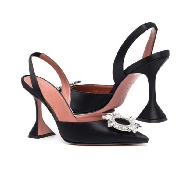 amina muaddi womens sandals leather sole designer high heels 10cm crystal diamond chain decoration banquet women shoes black silk wedding fo
amina muaddi womens sandals leather sole designer high heels 10cm crystal diamond chain decoration banquet women shoes black silk wedding fo