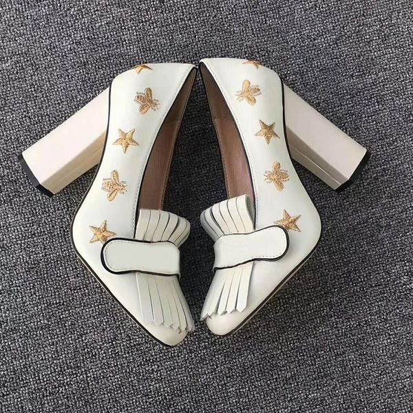 2021 women marmot pumps designer loafer shoes embroidered leather high heels double hardware black white gold with bees and stars no28
2021 women marmot pumps designer loafer shoes embroidered leather high heels double hardware black white gold with bees and stars no28