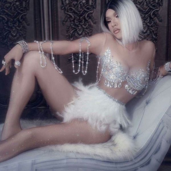 sparkling crystals jumpsuit niglub party dres skin color bodysuit white feather dress dance costume y200824, Black;red
sparkling crystals jumpsuit niglub party dres skin color bodysuit white feather dress dance costume y200824, Black;red