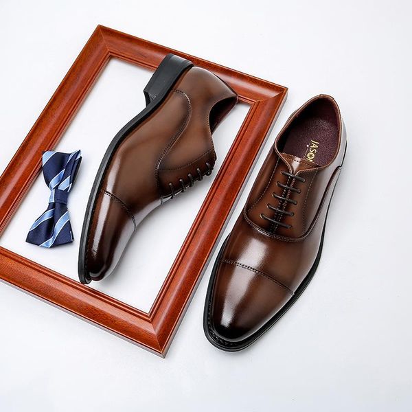 dress shoes spring and autumn men's formal leather business three-joint gentleman's mendress, Black
dress shoes spring and autumn men's formal leather business three-joint gentleman's mendress, Black