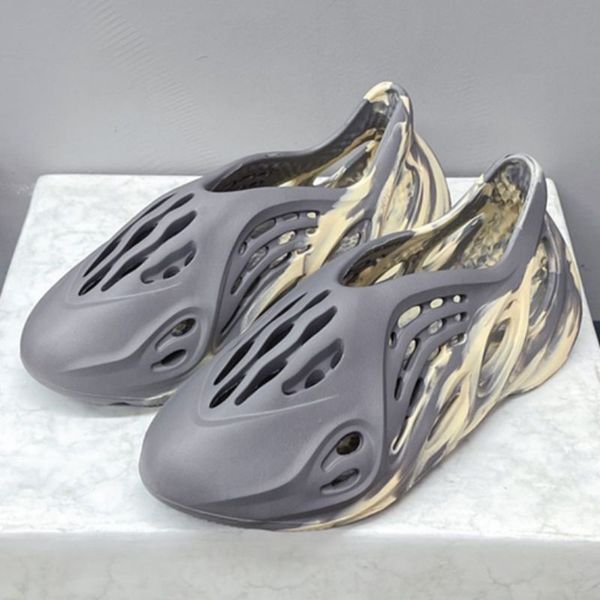 designer men women sandals spring and summer new foam rubber sandal foam runner cutout camouflage hole shoe, Black
designer men women sandals spring and summer new foam rubber sandal foam runner cutout camouflage hole shoe, Black