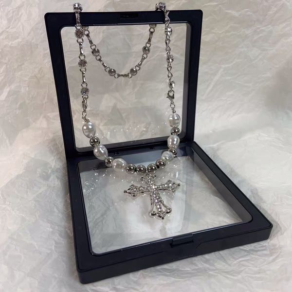 2022 new european and american pendant necklaces diamond cross stitching pearl collarbone fashion jewelry gothic pearl necklace ab637, Silver
2022 new european and american pendant necklaces diamond cross stitching pearl collarbone fashion jewelry gothic pearl necklace ab637, Silver