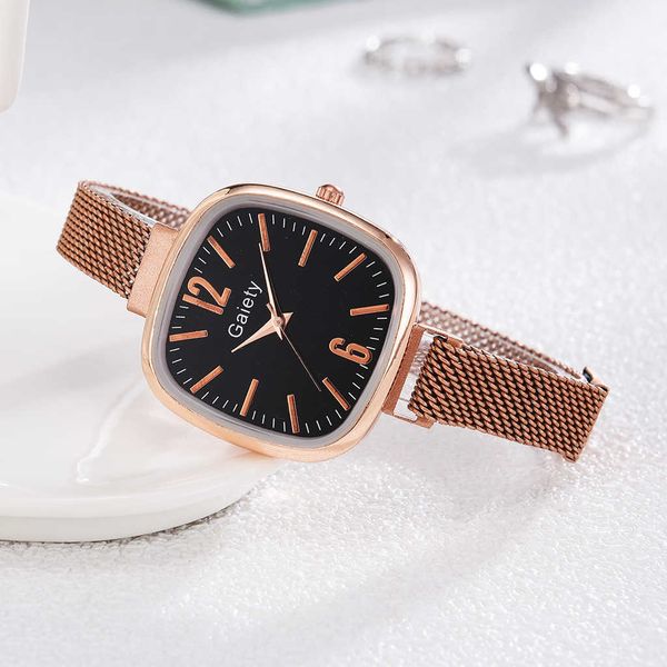 2022 women watch fashion luxury bracelet set watches ladies casual alloy band quartz wristwatch female clock big dial, Slivery;brown
2022 women watch fashion luxury bracelet set watches ladies casual alloy band quartz wristwatch female clock big dial, Slivery;brown