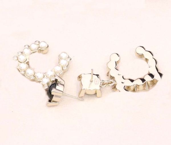 2022 luxury quality charm drop earring with diamond and black white shell beads for women engagement jewelry gift have velet box stamp ps398, Golden
2022 luxury quality charm drop earring with diamond and black white shell beads for women engagement jewelry gift have velet box stamp ps398, Golden