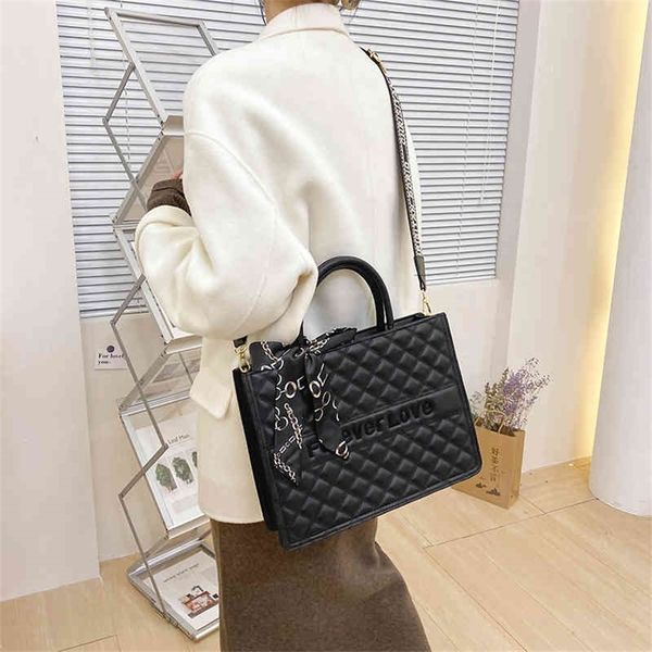 90% off to shop online large capacity summer fashion tot single shoulder portable bag
90% off to shop online large capacity summer fashion tot single shoulder portable bag