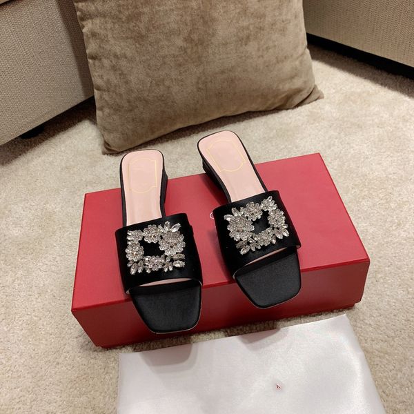 latest slippers comfortable platform sandals ladies fashion slippers summer vitality designer classic with box 35-42, Black
latest slippers comfortable platform sandals ladies fashion slippers summer vitality designer classic with box 35-42, Black