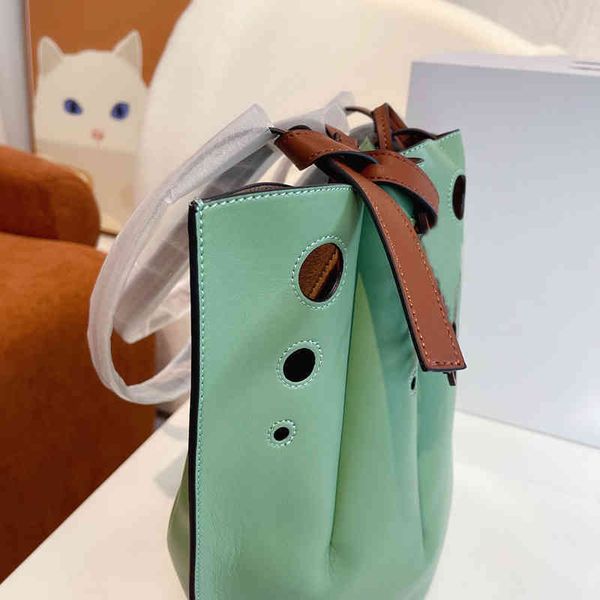 shell bag tote women pleated perforated handbag shoulder soft leather designer brand crossbody female bucket 221231
shell bag tote women pleated perforated handbag shoulder soft leather designer brand crossbody female bucket 221231